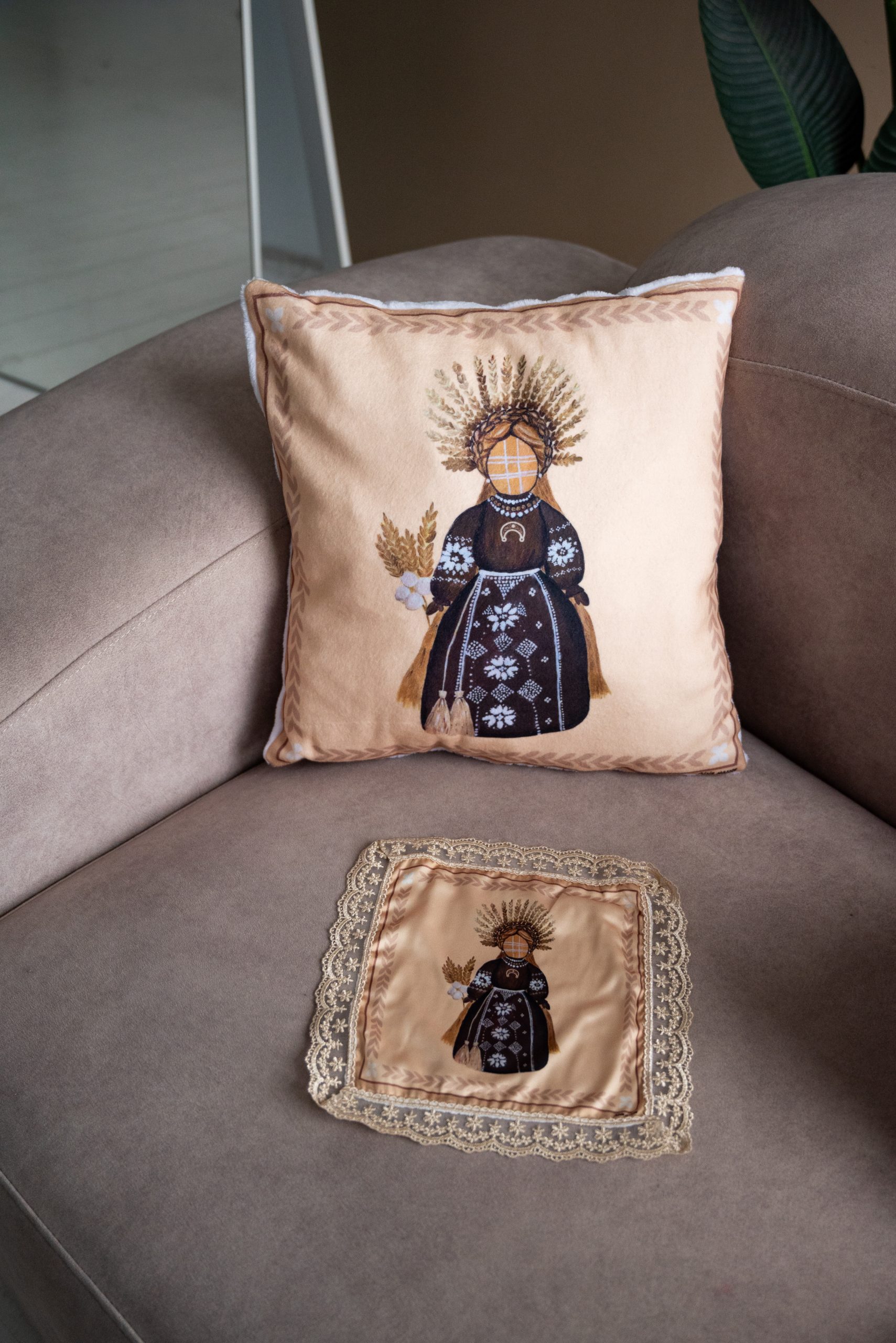 мотанка подушка беж